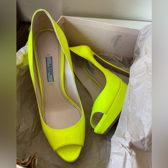 Neon Yellow Peep Toe Prada Platform Heels size 8 - Picture 3 of 14